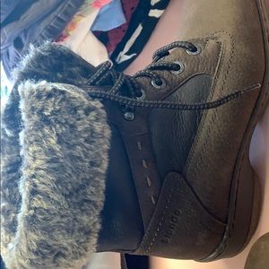 Excellent condition blondo boots